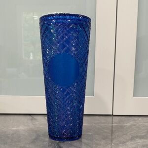Starbucks Royal Blue/Purple Irridescent Diamond Pattern 24 oz Tumbler.